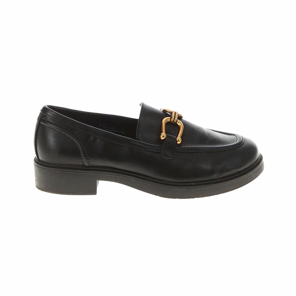 Classic Black Leather Loafer with Gold Accent